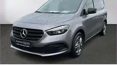 Grau Gebraucht 2022 Mercedes Citan 110 Van / Kleinbus | 17.196 € (Fairer Preis)