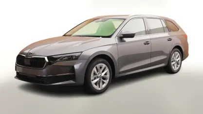 Neu Skoda Octavia Selection 150 PS (110 kW) 2025 Graphitegrau metallic Kombi