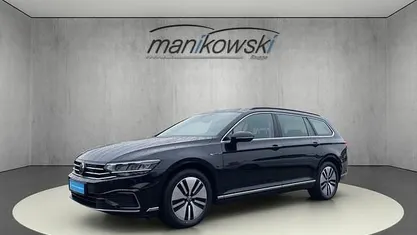 Gebraucht VW Passat Business 156 PS (114 kW) 2021 Schwarz Kombi