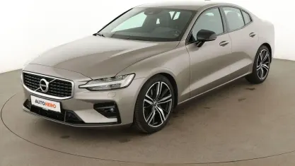 Gebraucht Volvo S60 R-Design 190 PS (139 kW) 2020 Grau Limousine