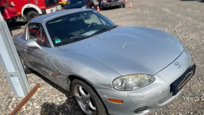 Gebraucht Mazda MX5 139 PS (102 kW) 2001 False Cabrio