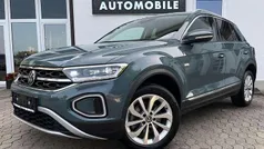 Petroleum blue metallic Gebraucht 2024 VW T-Roc SUV | 29.979 € (Fairer Preis)