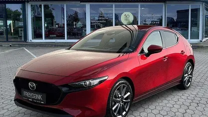 Gebraucht Mazda 3 Selection 150 PS (110 kW) 2022 Soul red crystal Limousine