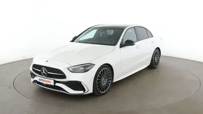 Gebraucht Mercedes C300 AMG line 2023 Weiß Limousine