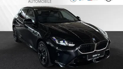 Gebraucht BMW 120 M Sport 170 PS (125 kW) 2025 Saphirschwarz metallic Kleinwagen