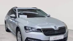 Brillantsilber metallic Gebraucht 2022 Skoda Superb Ambition Kombi | 21.390 € (Superpreis)
