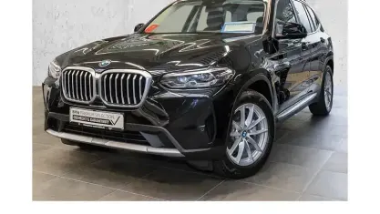Gebraucht BMW X3 Sport Line 190 PS (139 kW) 2023 Schwarz uni SUV