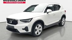 Crystal white metallic Gebraucht 2024 Volvo XC40 Core SUV | 32.890 € (Guter Preis)