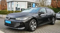 Gebraucht 2024 VW Passat Comfortline Kombi | 31.990 € (Guter Preis)