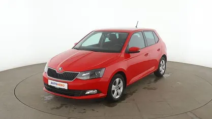 Rot Gebraucht 2018 Skoda Fabia Ambition Limousine | 11.570 € (Fairer Preis)