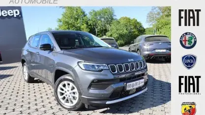Second-hand Jeep Compass Altitude 131 CP (96 kW) 2024 Gri SUV