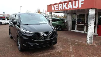 Gebraucht 2025 Ford Tourneo Titanium X Van / Kleinbus | 51.490 € (Fairer Preis)