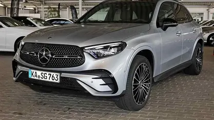 Gebraucht Mercedes GLC300 AMG 269 PS (197 kW) 2026 SUV