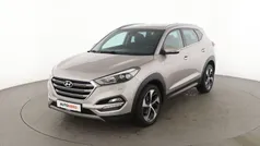 Grau Gebraucht 2017 Hyundai Tucson Premium SUV | 18.990 € (Fairer Preis)