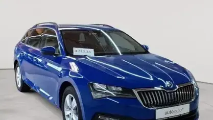 Gebraucht Skoda Superb Ambition 150 PS (110 kW) 2021 Blau Kombi