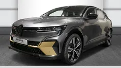 Andere farbe Neu 2024 Renault Mégane Iconic Limousine | 36.995 € (Guter Preis)