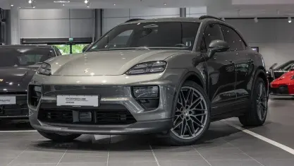 Gebraucht Porsche Macan 300 kW (408 PS) 2025 Grün SUV