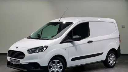 Gebraucht Ford Transit Trend 101 PS (74 kW) 2022 Weiß Van