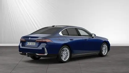 Gebraucht BMW 550e Performance 489 PS (359 kW) 2024 Limousine