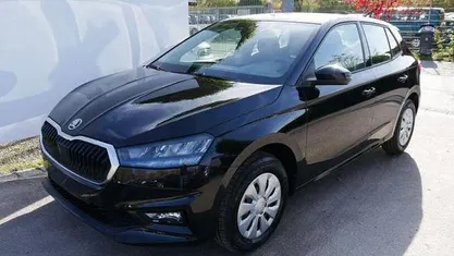 Gebraucht 2025 Skoda Fabia Selection Limousine | 21.178 € (Guter Preis)