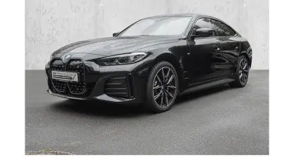 Gebraucht BMW i4 M Sport 210 kW (286 PS) 2023 Black sapphire Limousine