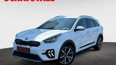 Weiss ((swp) snow white pearl) Gebraucht 2021 Kia Niro Spirit SUV | 20.479 € (Fairer Preis)