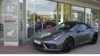 Grau Gebraucht 2023 Porsche 911 Carrera Cabriolet Cabrio | 168.870 € (Fairer Preis)