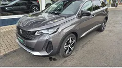 Grau Gebraucht 2023 Peugeot 5008 GT Van / Kleinbus | 29.960 € (Fairer Preis)