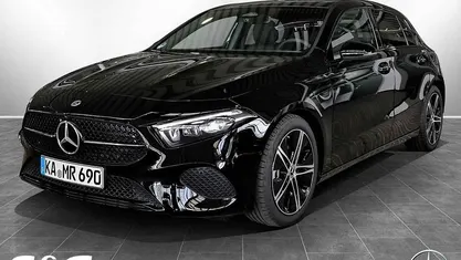 Begagnad Mercedes A200 AMG 163 HK (119 kW) 2025 Svart Sedan