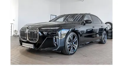 Gebraucht BMW i7 Executive 484 kW (659 PS) 2023 Schwarz Limousine