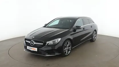 Schwarz Gebraucht 2016 Mercedes CLA180 Shooting Brake Urban Kombi | 16.050 € (Fairer Preis)