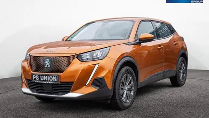 Usata Peugeot e-2008 Active 100 kW (136 CV) 2021 Arancione SUV