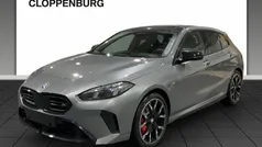 Skyscraper grau Neu 2025 BMW M135 M Sport Kleinwagen | 57.980 € (Fairer Preis)