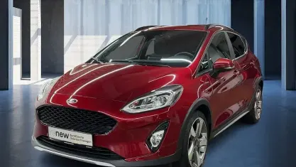 Gebraucht Ford Fiesta Active 101 PS (74 kW) 2020 Ruby rot Kleinwagen