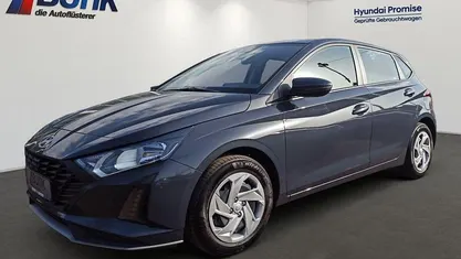 Gebraucht Hyundai i20 Select 79 PS (58 kW) 2026 Aurora grey Kleinwagen