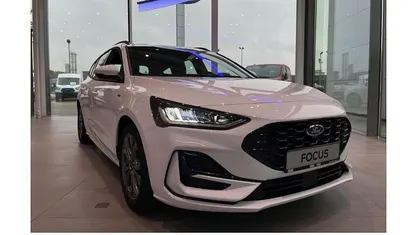 Gebraucht 2025 Ford Focus ST-Line Kombi | 28.970 € (Fairer Preis)