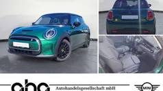 Grün Gebraucht 2022 Mini Cooper SE Classic Kleinwagen | 16.990 € (Guter Preis)