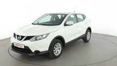Weiß Gebraucht 2014 Nissan Qashqai Visia SUV | 10.300 € (Fairer Preis)