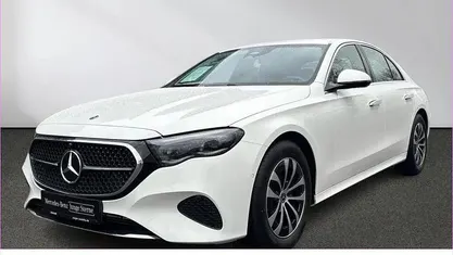 Gebraucht Mercedes E220 Avantgarde 197 PS (144 kW) 2025 Limousine
