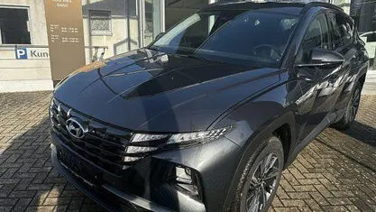 Gebraucht Hyundai Tucson Select 230 PS (169 kW) 2024 Dark knight SUV