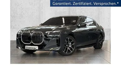 Gebraucht BMW i7 M Sport 400 kW (544 PS) 2024 Grau Limousine