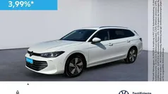 Oryxweiß perlmutteffekt Gebraucht 2024 VW Passat Business Kombi | 31.240 € (Fairer Preis)