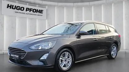 Grau Gebraucht 2022 Ford Focus Cool & Connect Kombi | 17.975 € (Fairer Preis)