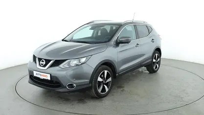 Grau Gebraucht 2017 Nissan Qashqai N-Connecta SUV | 13.150 € (Fairer Preis)