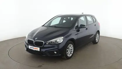 Blau Gebraucht 2017 BMW 218 Active Tourer Advantage Van / Kleinbus | 14.790 € (Fairer Preis)