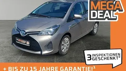 Gebraucht Toyota Yaris Hybrid 100 PS (73 kW) 2015 Braun Limousine