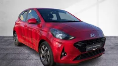 Dragon red / met Gebraucht 2024 Hyundai i10 Trend Kleinwagen | 17.490 € (Fairer Preis)