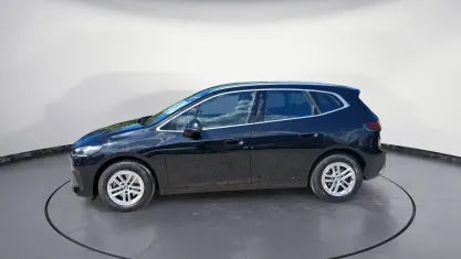 Gebraucht BMW 218 Active Tourer 136 PS (100 kW) 2022 Schwarz Van / Kleinbus