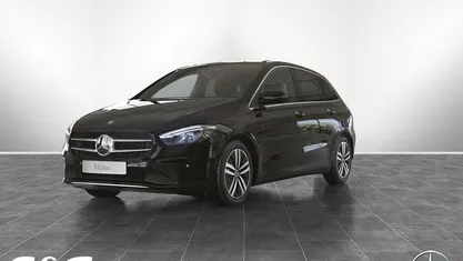 Unilack nachtschwarz Gebraucht 2021 Mercedes B180 Van / Kleinbus | 26.890 € (Teuer)