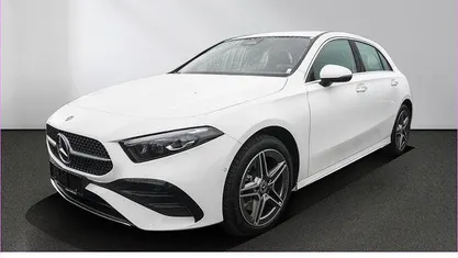 Gebraucht Mercedes A250 AMG 163 PS (119 kW) 2025 Unilack polarweiß Limousine